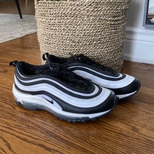 Nike Women’s Air Max 97